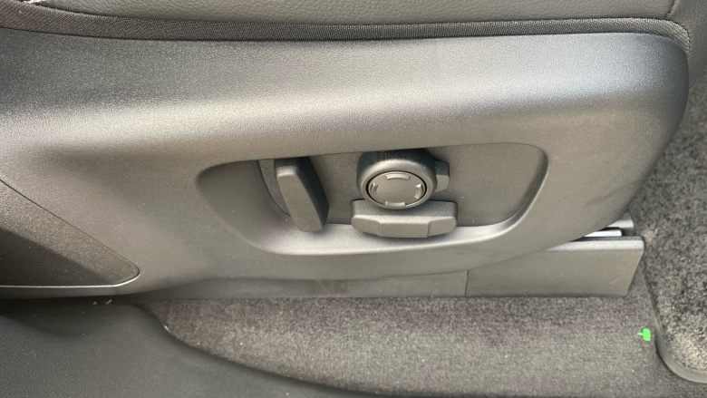 Land Rover Discovery 3.0 D350 Dynamic SE 5dr Auto Diesel Station Wagon